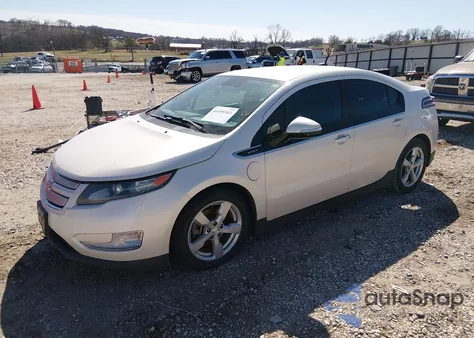 2013 Chevrolet Volt z USA, uszkodzony, nr VIN 1G1RB6E43DU148344